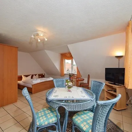 Apartamento Doppelzimmer Mit Kleiner Pantrykueche Gaestehaus Unter Den Linden *