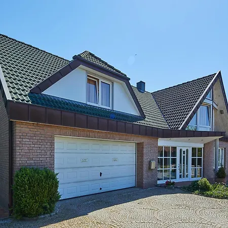 Doppelzimmer Mit Kleiner Pantrykueche Gaestehaus Unter Den Linden Apartamento